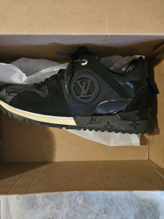 Много красива чанта на Louis Vuitton