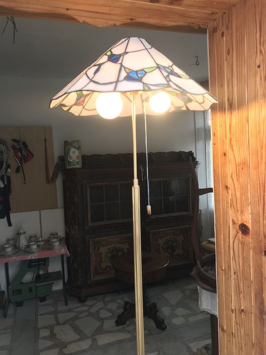 Lampā de podea din bronz