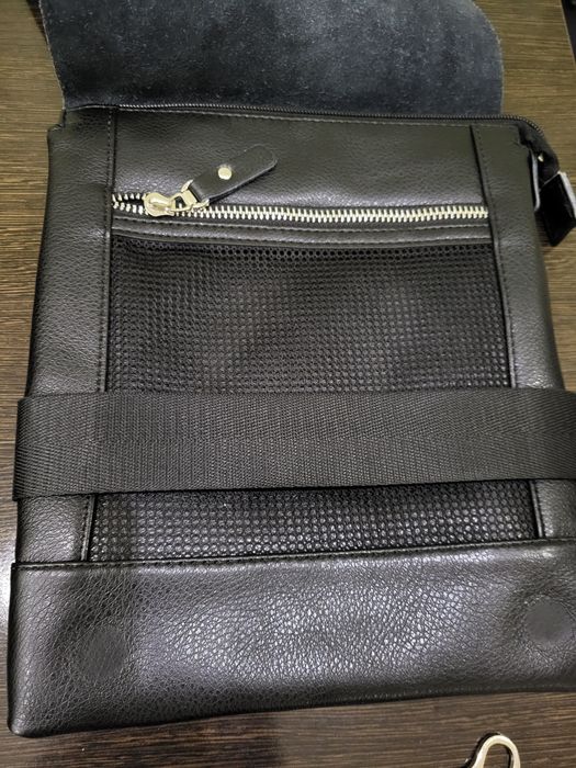 Продам Кожаную Барсетку