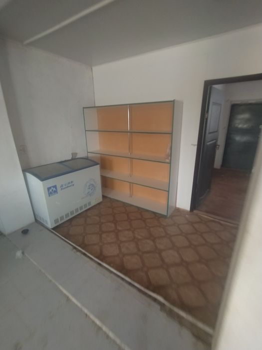 Даиын магазин мкр ортасында
