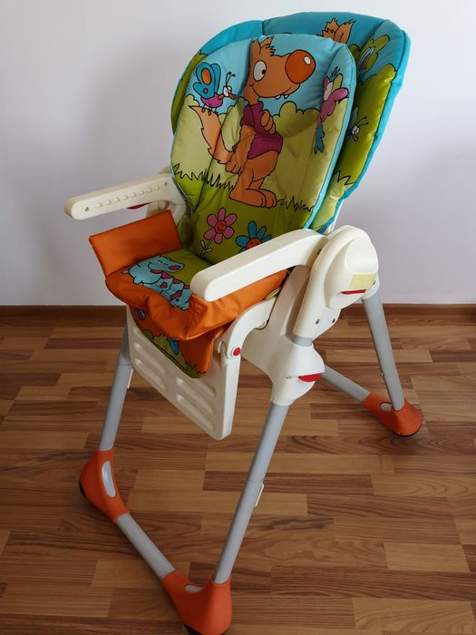 Super oferta - scaun de masa bebe - Chicco în stare foarte buna