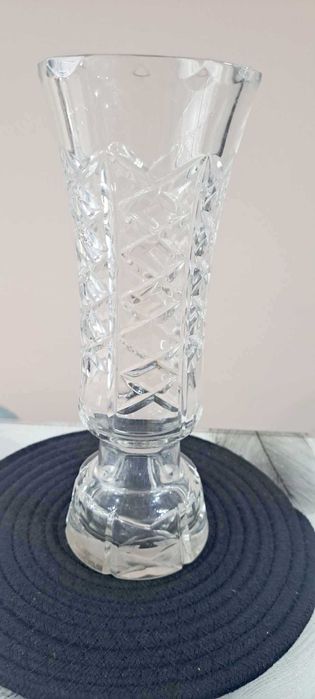 голяма кристална ваза