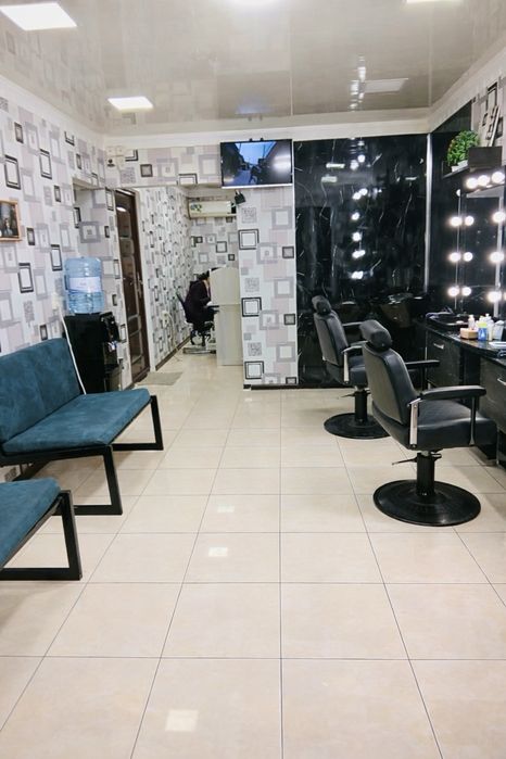 Срочно Продается Полностью Оборудованный Люкс Салон Красоты на 1 этаже