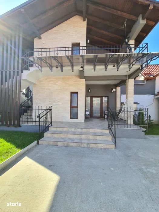 Casa cu doua apartamente Craiter