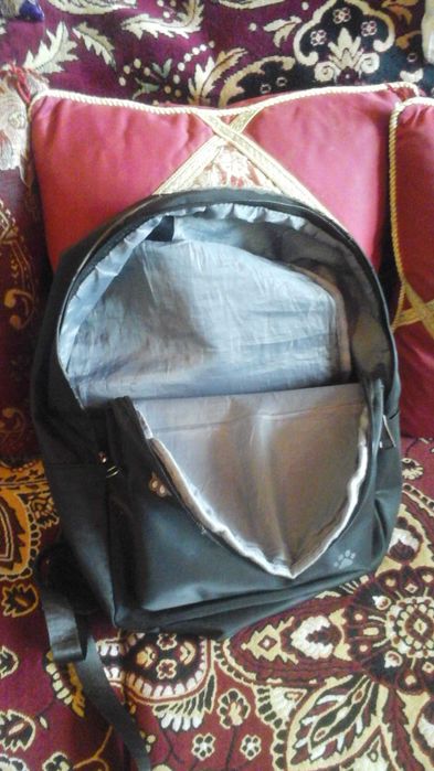 Продам рюкзак. подростковый .
