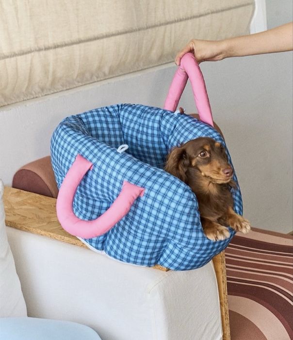 Переноска лежанка для собак и кошек