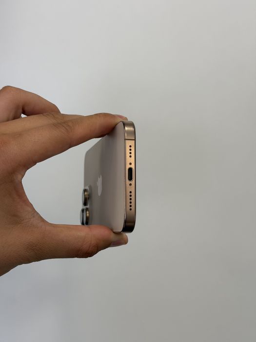 iPhone 16 PRO MAX - 91% батерия