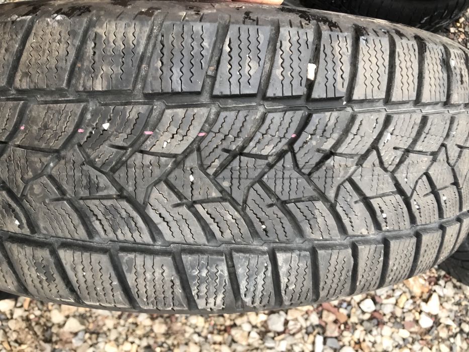 Зимни гуми 2бр.215/65R17