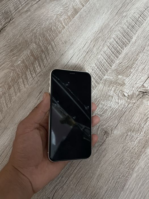 Iphone 11 Ideal 64 GB