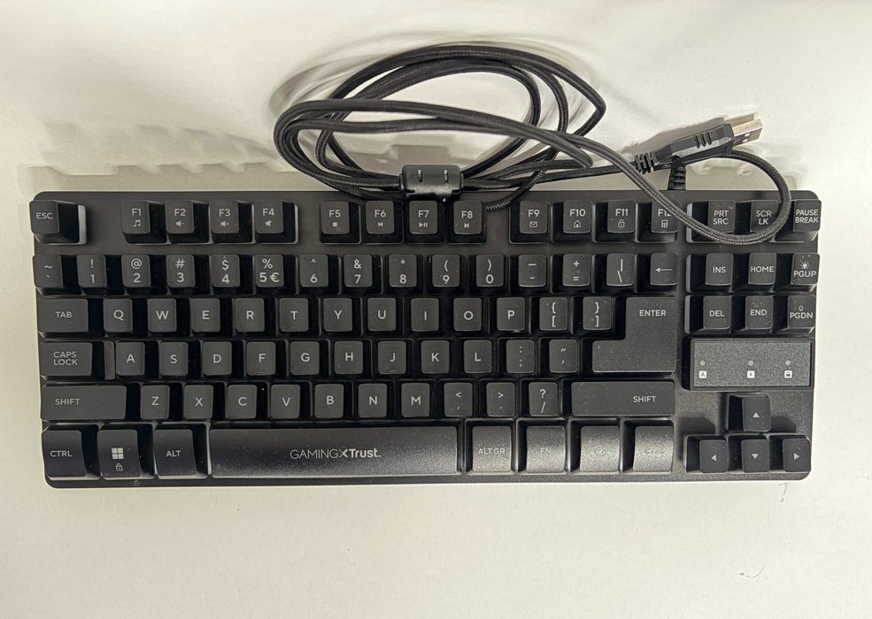 Tastatură Gaming Trust GXT 798 Black – doar tastatura