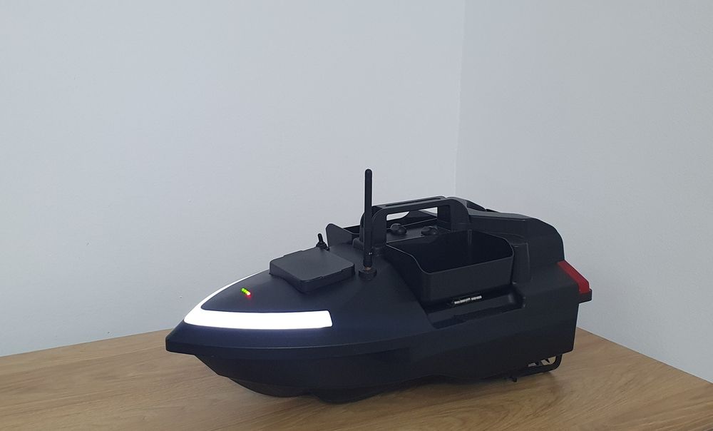 Vand Barcuta plantat, navomodel, 2X13000 Mah, cu GPS