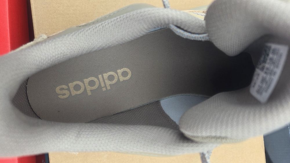 adidas ozwave нови оригинални  мъжки маратонки