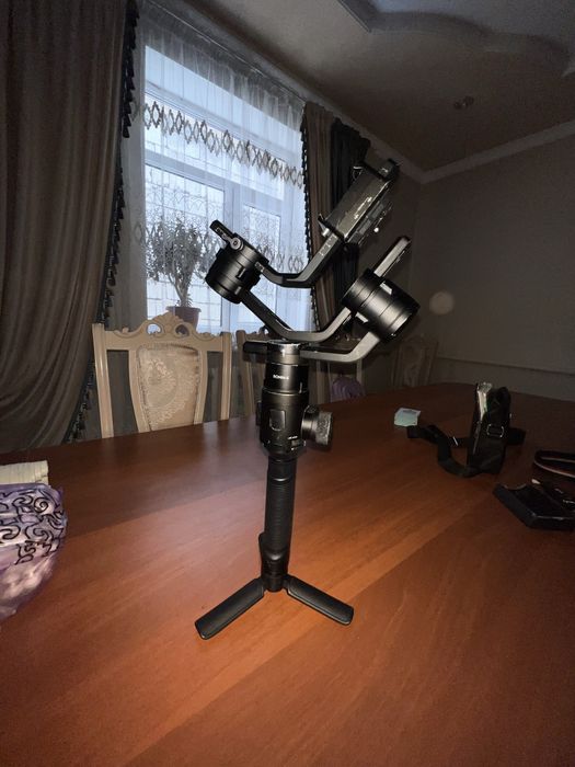 Продаю стабилизатор