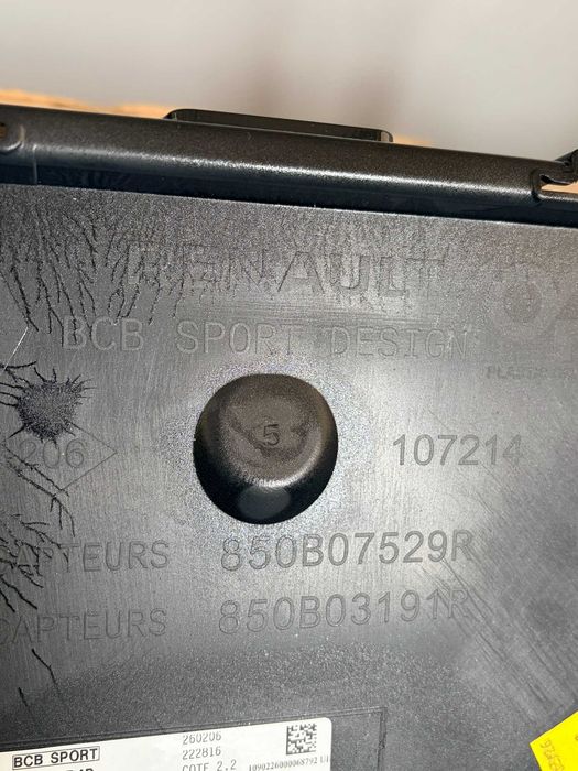 Bara spate Renault Megane E Tech noua originala negru lucios