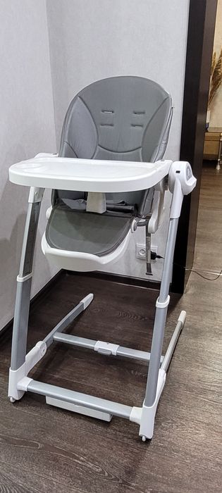 Продам детский стульчик 3 в 1