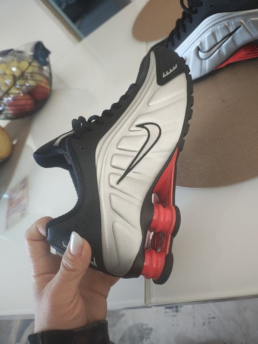 Nike Shox R4 Black