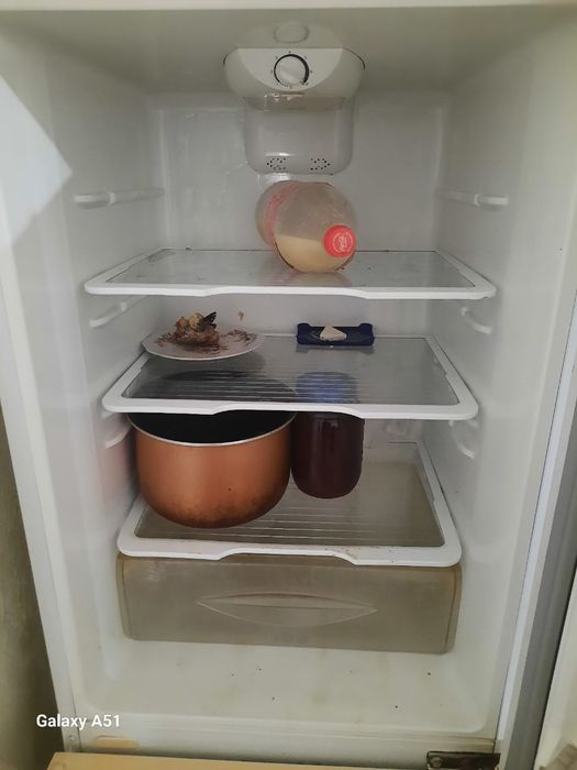 ХОЛОДИЛЬНИК LG нормальном состояний