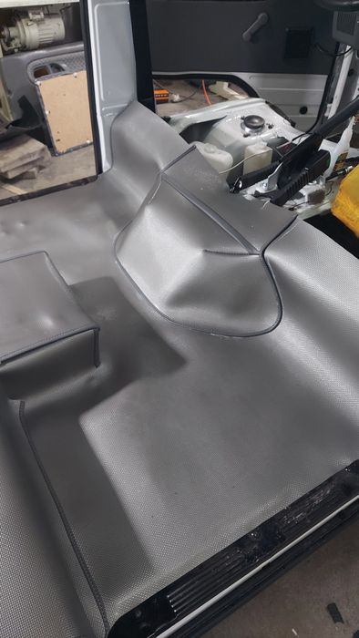 Настил линолеума