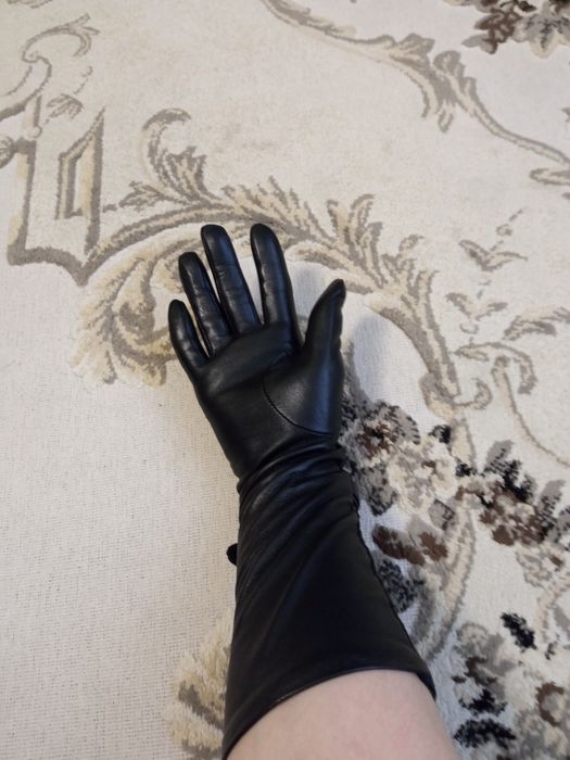 Перчатки женские кожаные!