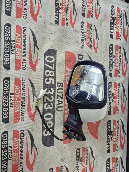 Oglinda stanga Dacia Duster 2012