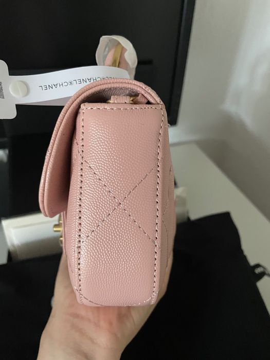 CHANEL чанта тип багета