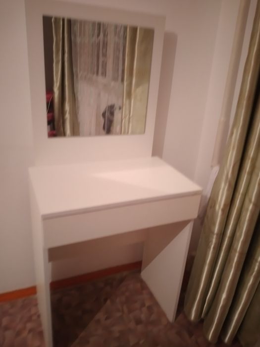 Зеркалная тумба продаю