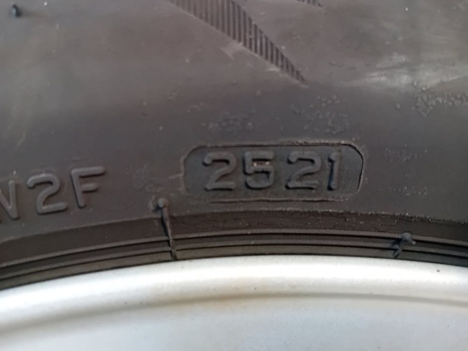 Лети Джанти Skoda 16* 5х100*57.1* 6.0J*ET35+Зимнигуми Bridgestone 195/60/16