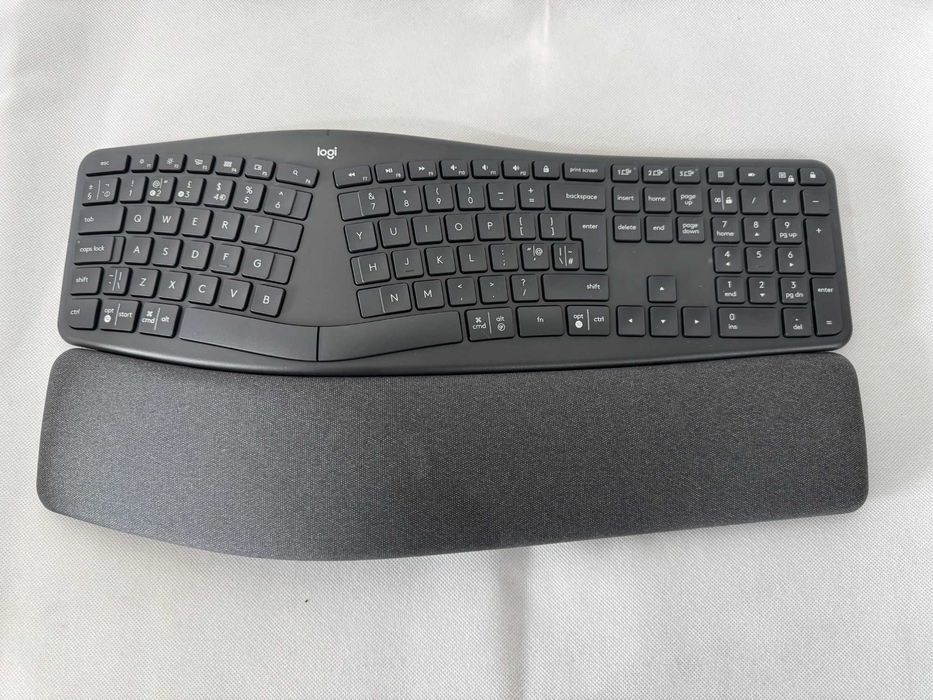 Kлавиатура Logitech ERGO K860