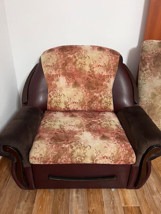 Диван 3:2:1 в хорошем состоянии