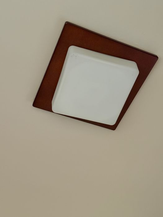 Vand lustre si aplici cu becuri led la preturi f mici