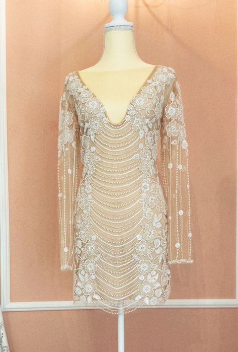 Rochie tip bijuterie cu perlute noua