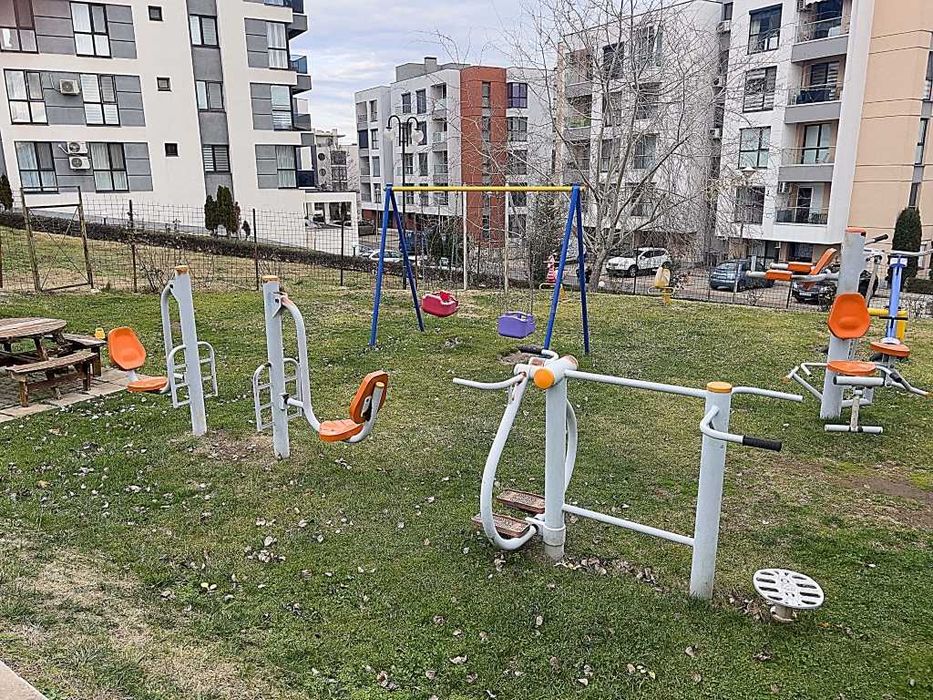 Продава се Двустаен апартамент в Бургас, Меден рудник - зона Д - 63 кв.м за 1191 €/кв.м - Снимка #2