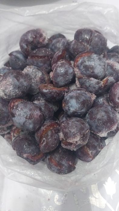 Слива замороженая