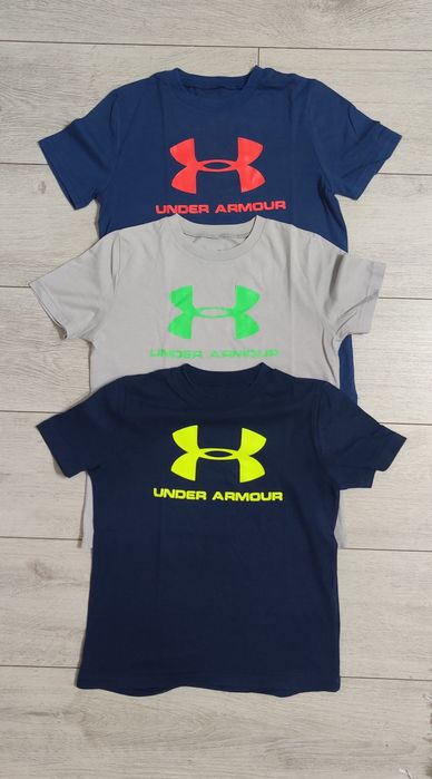 Lot tricouri  pentru copii Under Armour 4-6 ani