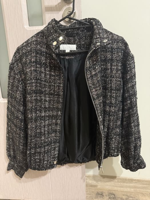 Zara бомбер яке.