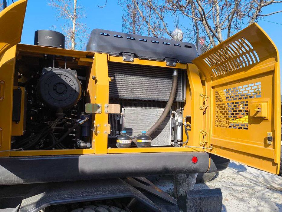 Колёсный экскаватор XCMG-XE210WD(1м3)