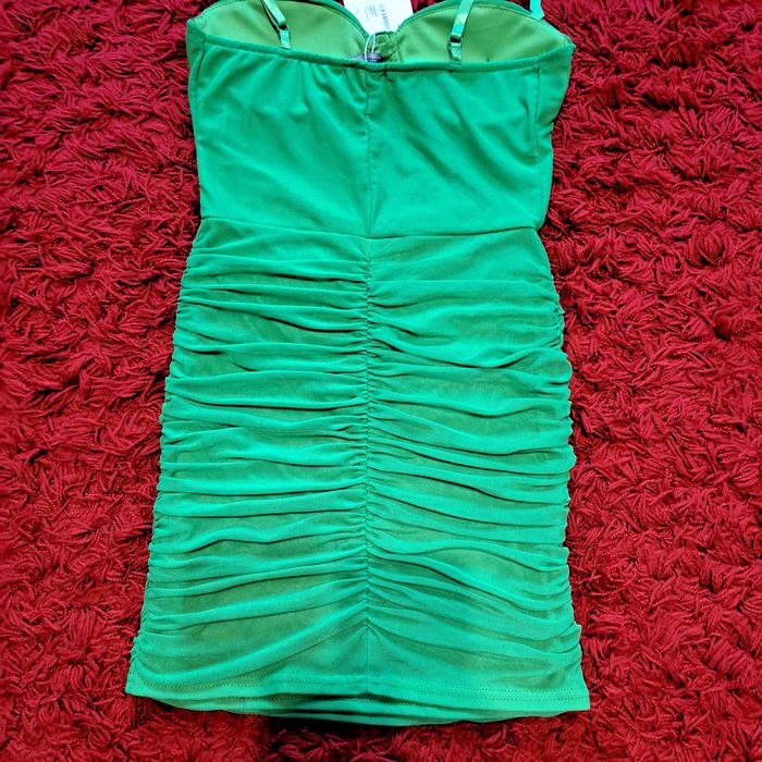 Rochie cambrata cu cupe