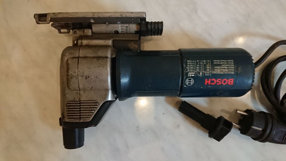 Лобзик электрический Bosch