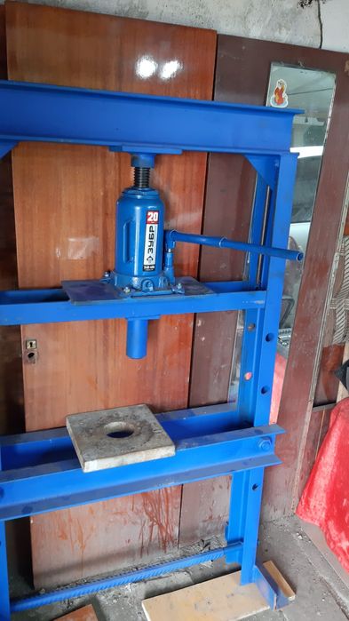 Пресс гидровлический