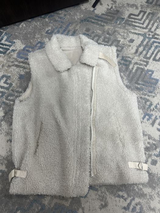 Продам безрукавку