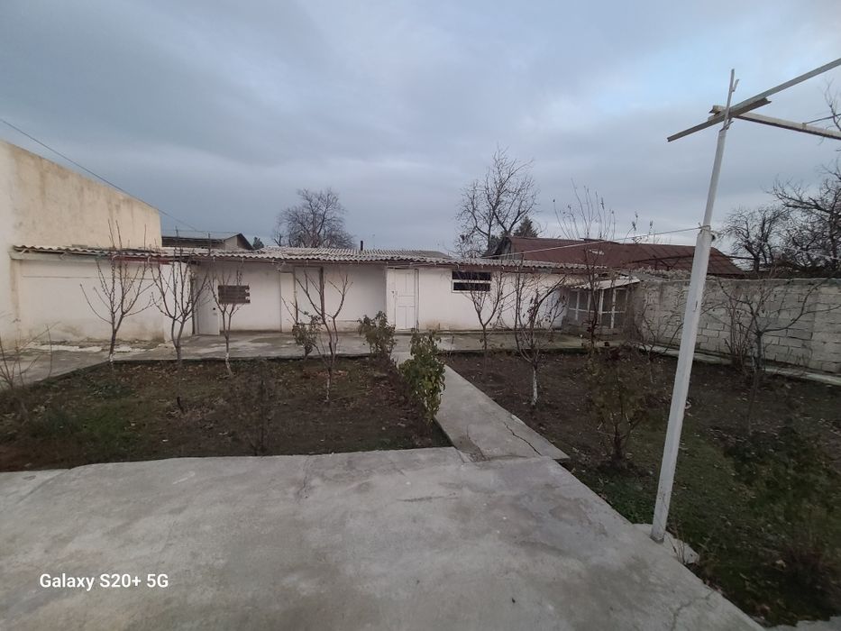 Hovli sotiladi 6 sotiq