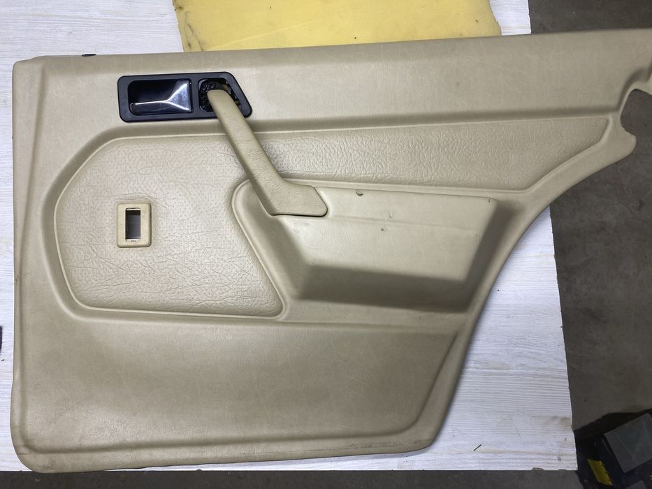 Мерседес w201 (190) обшивка