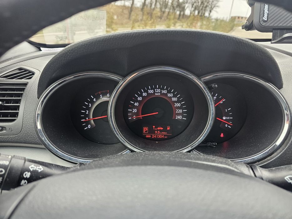 KIA Sorento 2012 — imagine 3