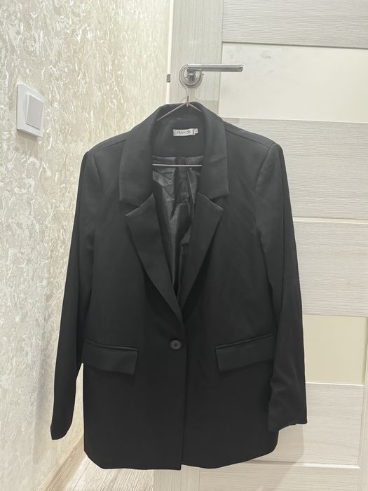 Продам Пиджак женский