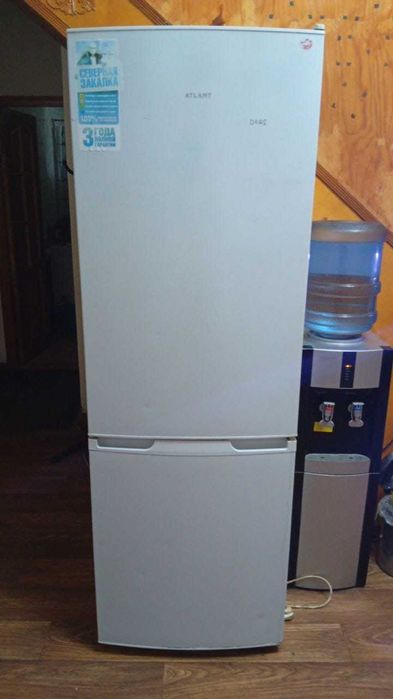 Продам холодильник