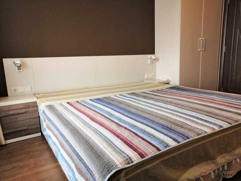 Дава се под наем Тристаен апартамент в Бургас, Лазур - 100 кв.м за 765 € - Снимка #12