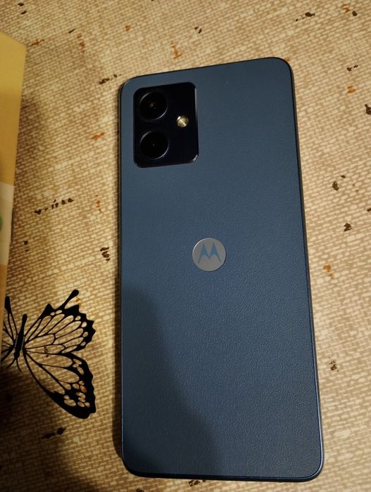 Продам смартфон Motorola g54