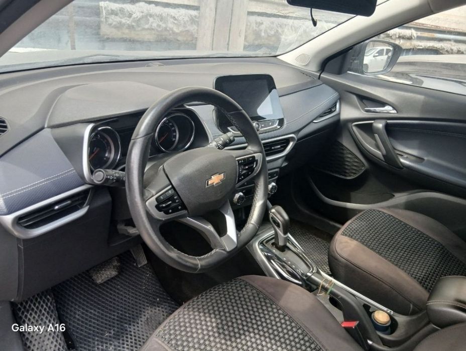 Tracker 2 Premier, 2023, Пробег 42300