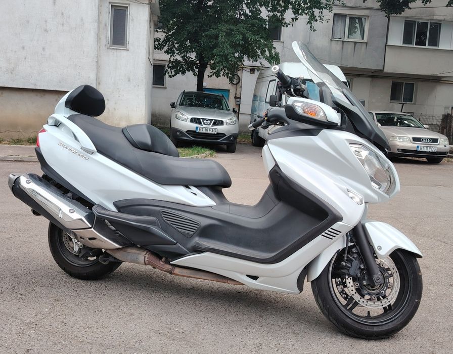Suzuki Burgman 650 Executive