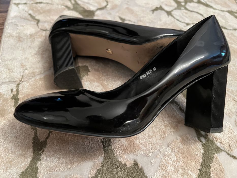 Женские туфли